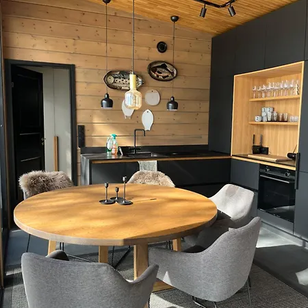 In A Great Location Along The Tornionjoki River Chalet